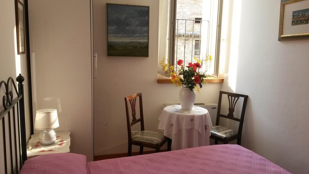 Camere Carli Assise Extérieur photo